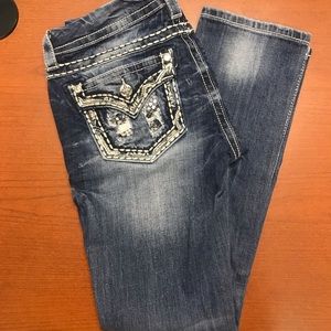 Miss Me Signature Straight 28x31